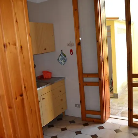 Ll13 A 200m Dal Mare Apartment *