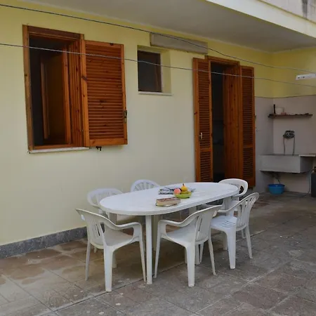 Ll13 A 200m Dal Mare Apartment *