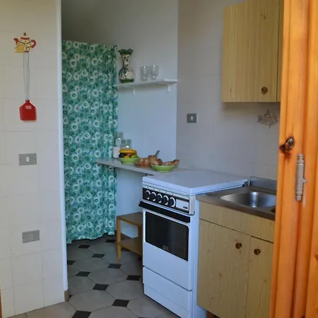 Ll13 A 200m Dal Mare Apartment